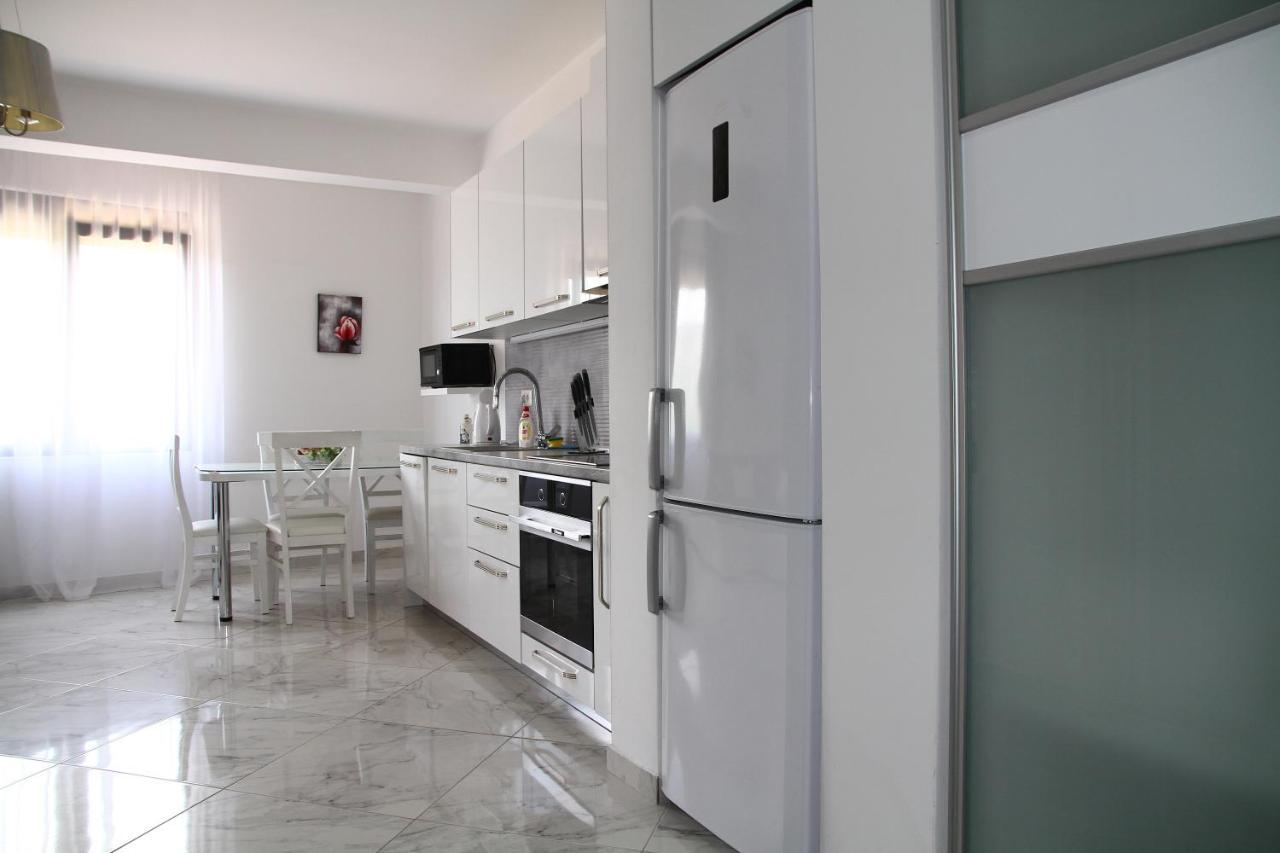 Bella Costa Apartman Dobra Voda Kültér fotó